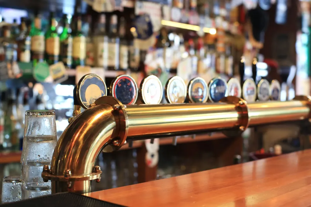 bar avec bières pression